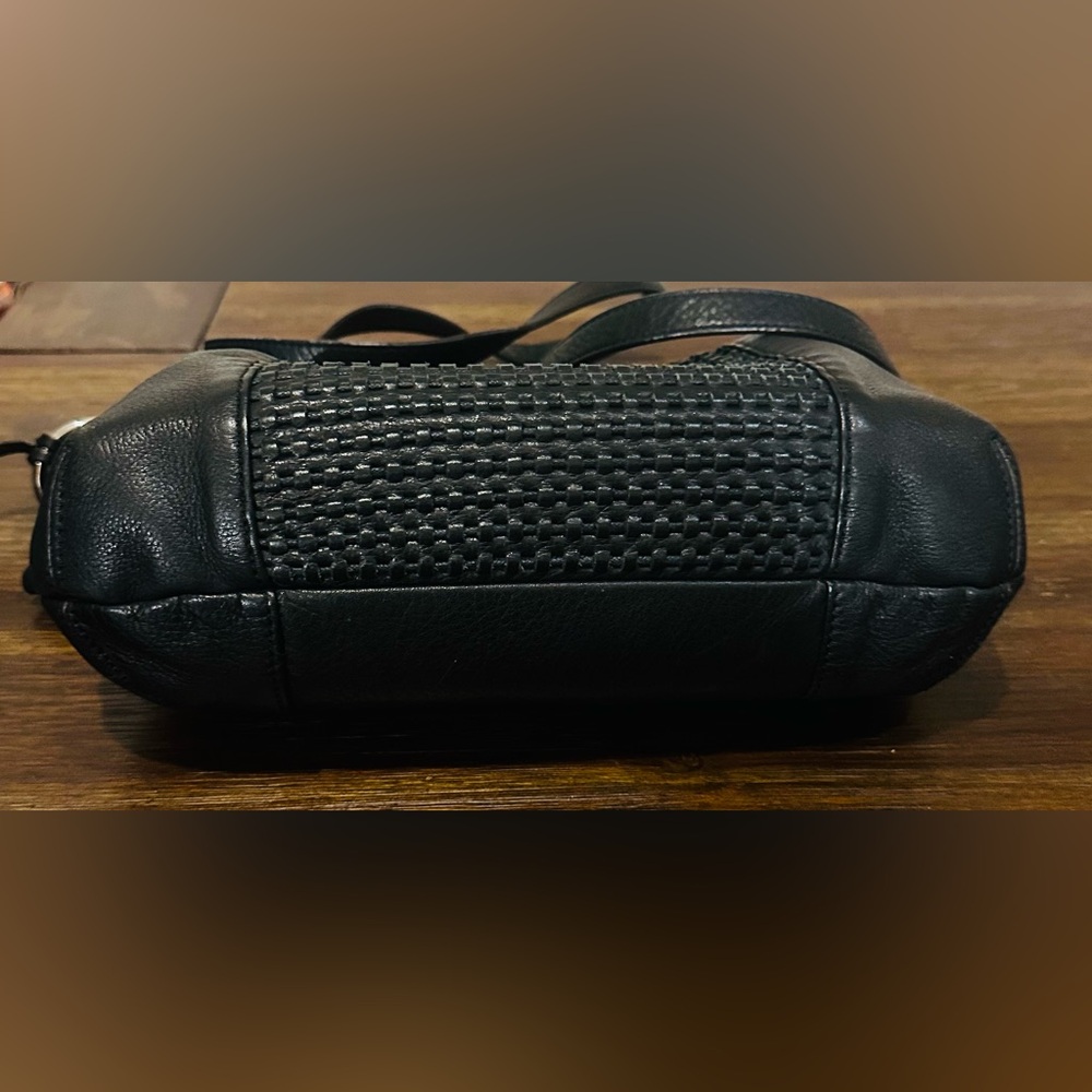 B.Makowsky Woven Crossbody Bag - Picture 3 of 5
